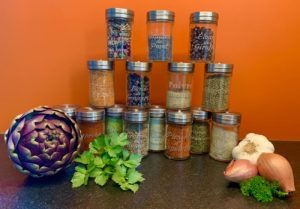 Gravure sur métal inox et gravure sur métal pour des bocaux à épices